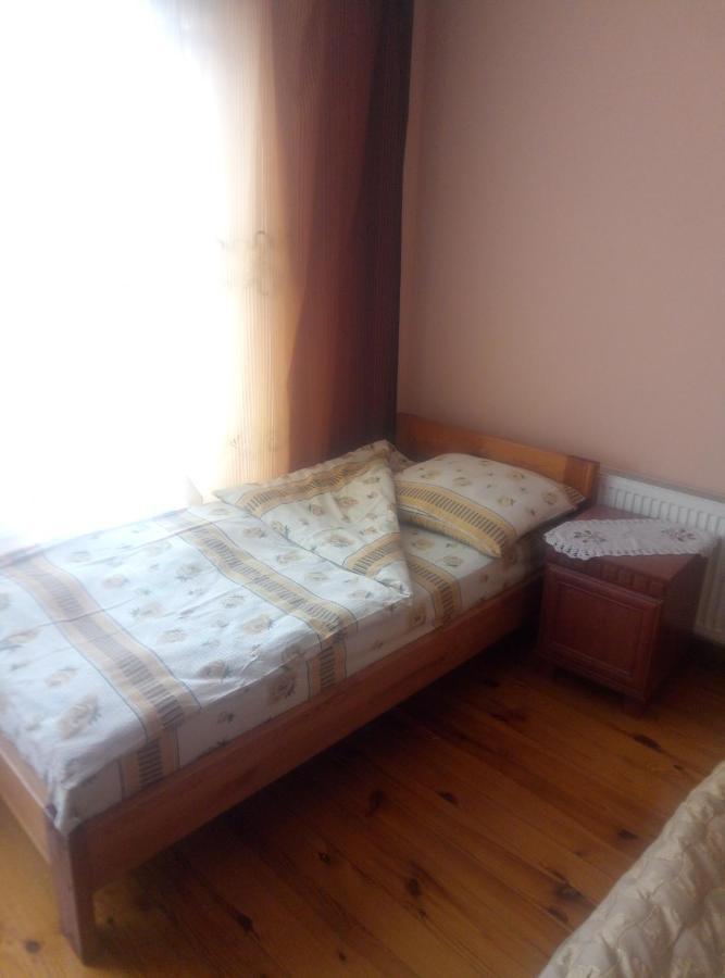 Hotel Park House Počaïv Esterno foto